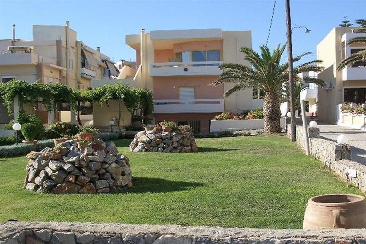 Danaos Beach Apartments Sfáka المظهر الخارجي الصورة