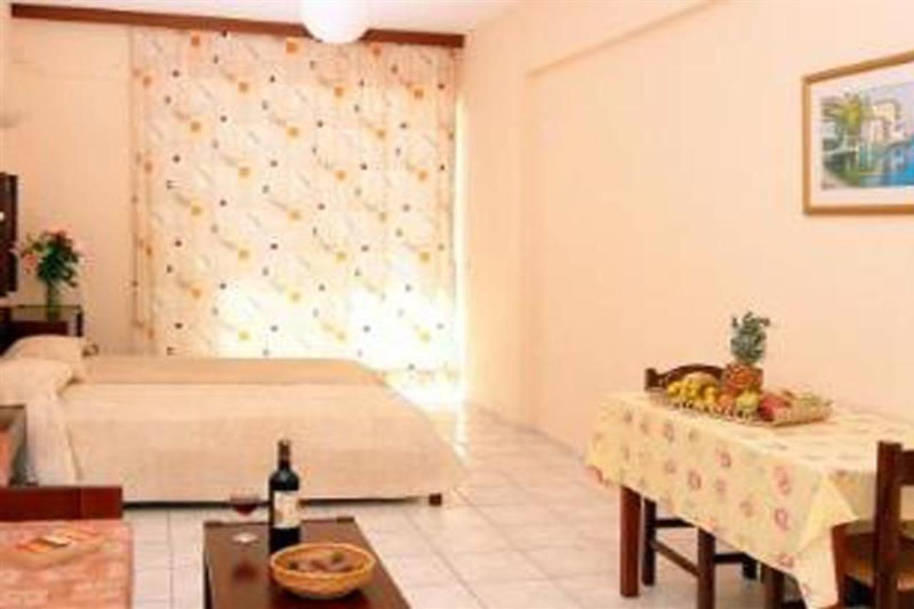 Danaos Beach Apartments Sfáka المظهر الخارجي الصورة
