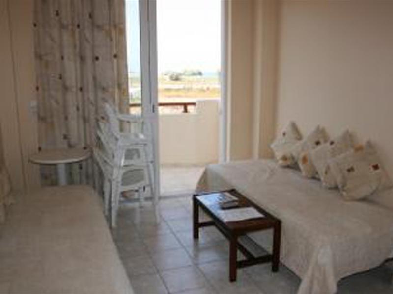 Danaos Beach Apartments Sfáka المظهر الخارجي الصورة